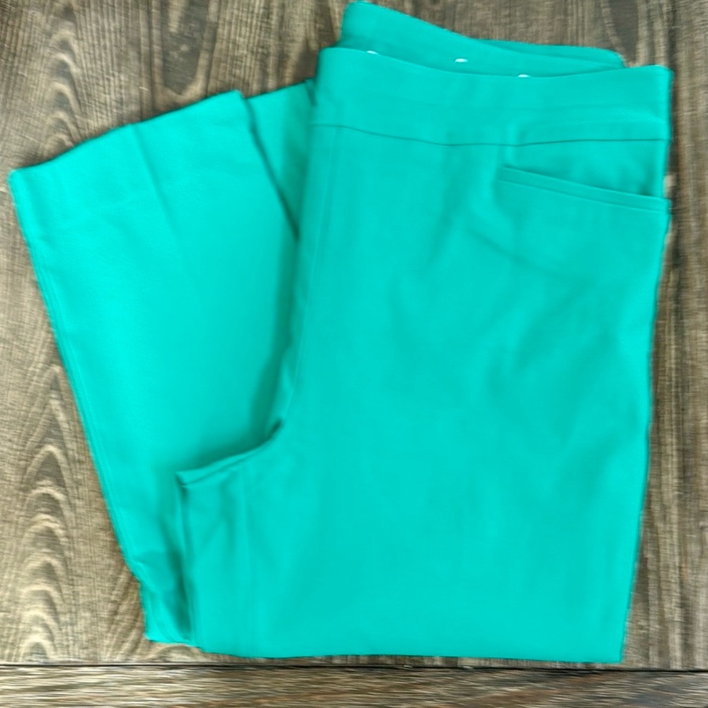Chico’s So Slimming Brigette Ankle Pants-Chico’s size 2 or woman’s 12 - Picture 9 of 10